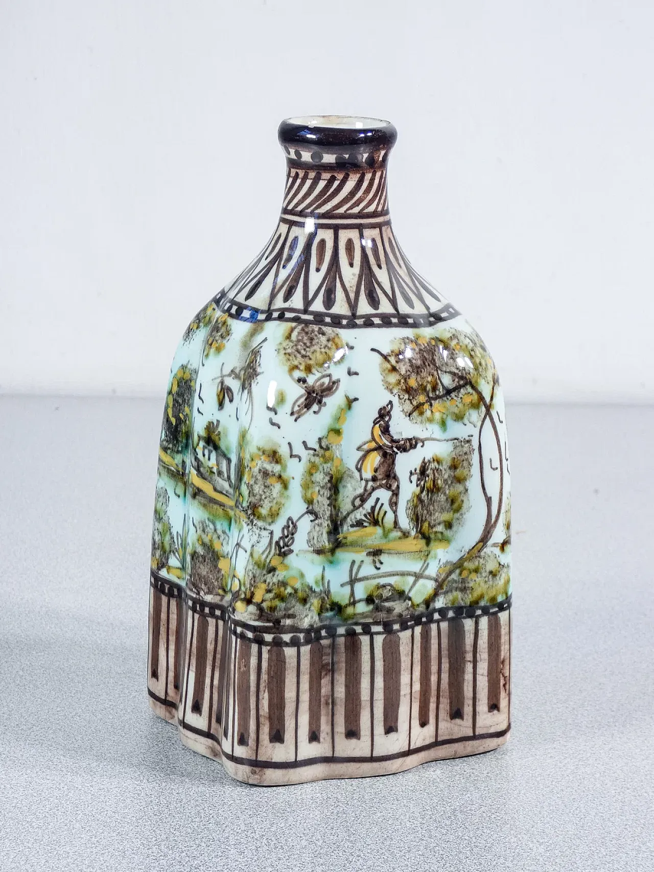 Vaso in maiolica con scene bucoliche e galanti, fine '800 5