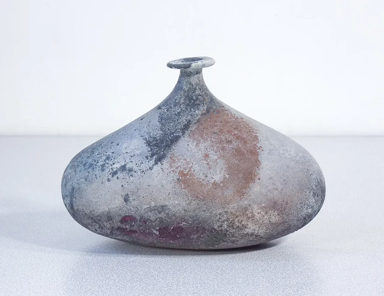 Vaso della serie Scavo in vetro soffiato di Alfredo Barbini, anni '70 1