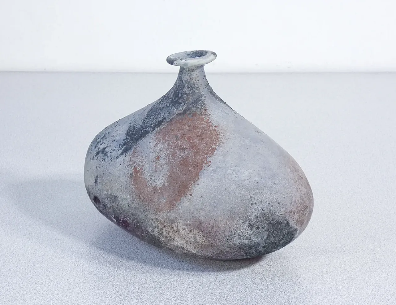 Vaso della serie Scavo in vetro soffiato di Alfredo Barbini, anni '70 5