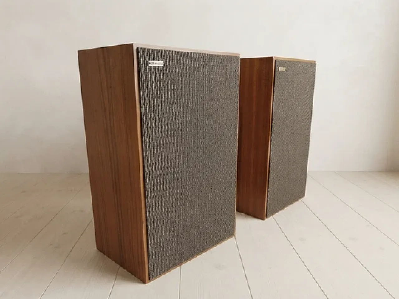 Pair of Tesla ARS 825 Hi-Fi speakers, mid-20th century 6