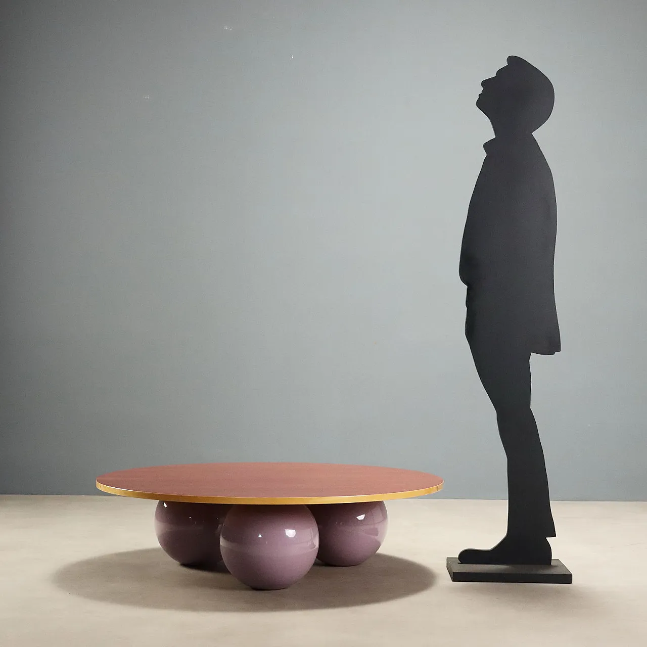 Coffee table with sphere base, 1980s 2