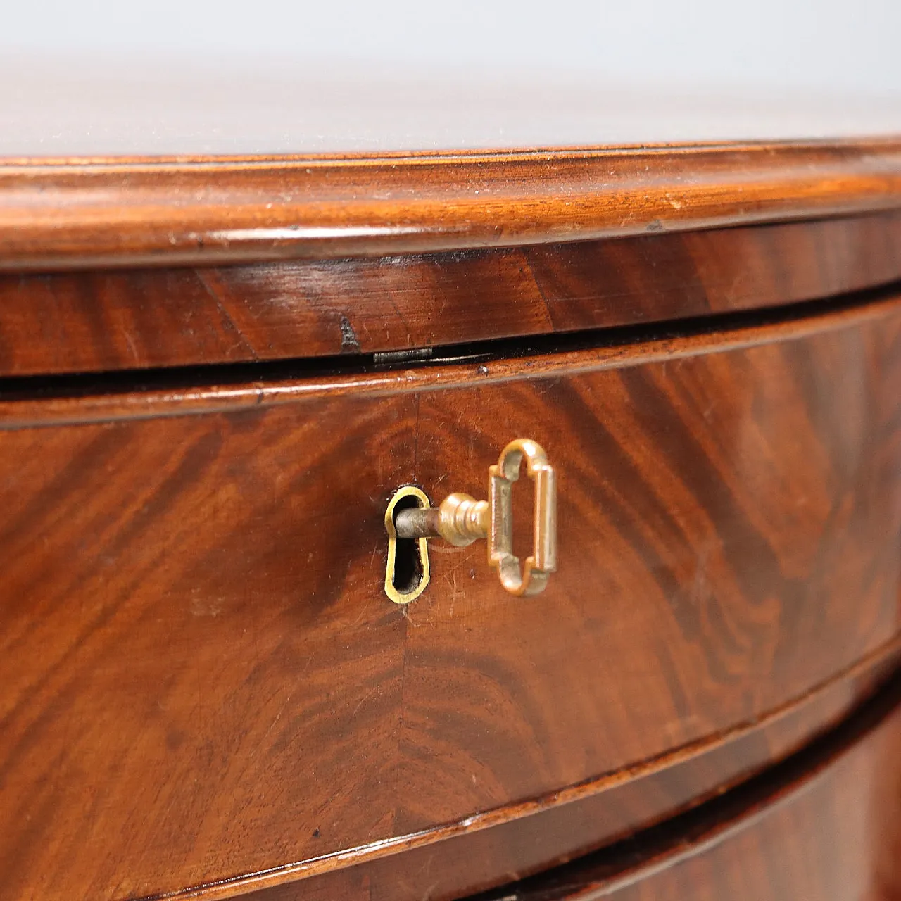 Chest of drawers in mahogany and mahogany feather, 19th century 5
