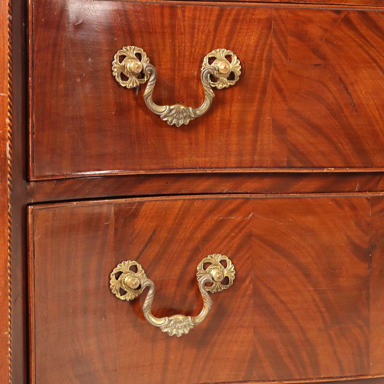 Chest of drawers in mahogany and mahogany feather, 19th century 6