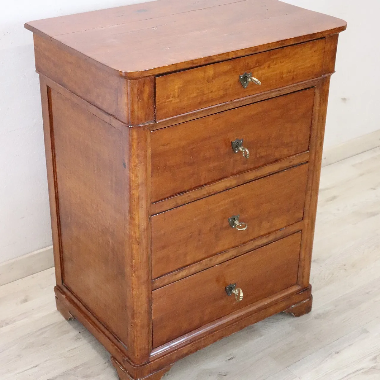 Small antique cherry chest of drawers, 19th century 5