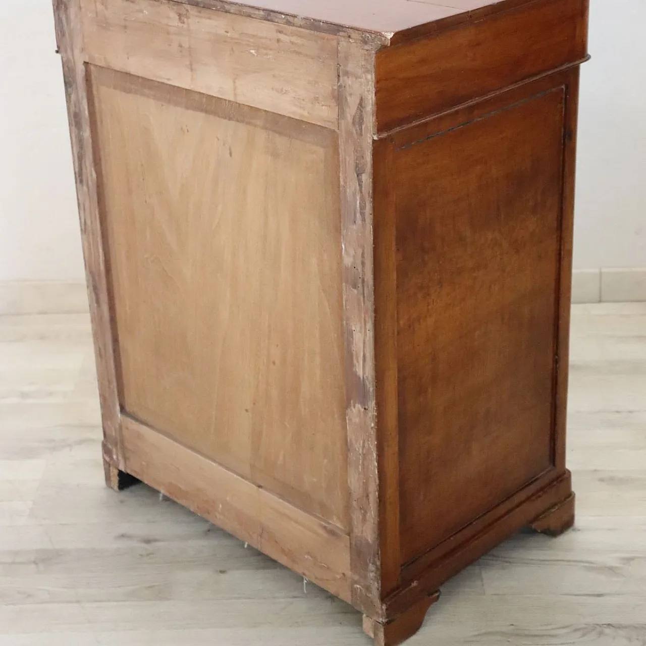 Small antique cherry chest of drawers, 19th century 11