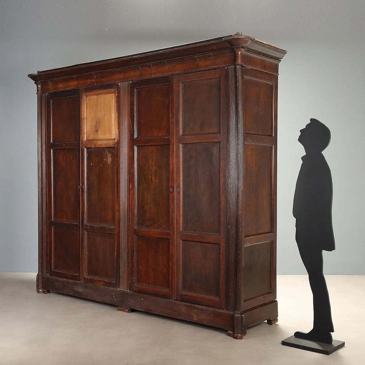 Louis Philippe wardrobe in walnut, 19th century 2