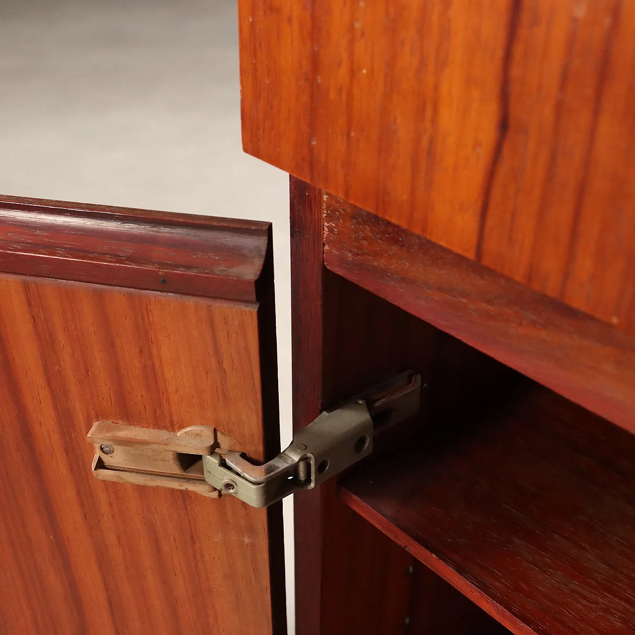 Credenza in legno e marmo, anni '60 7