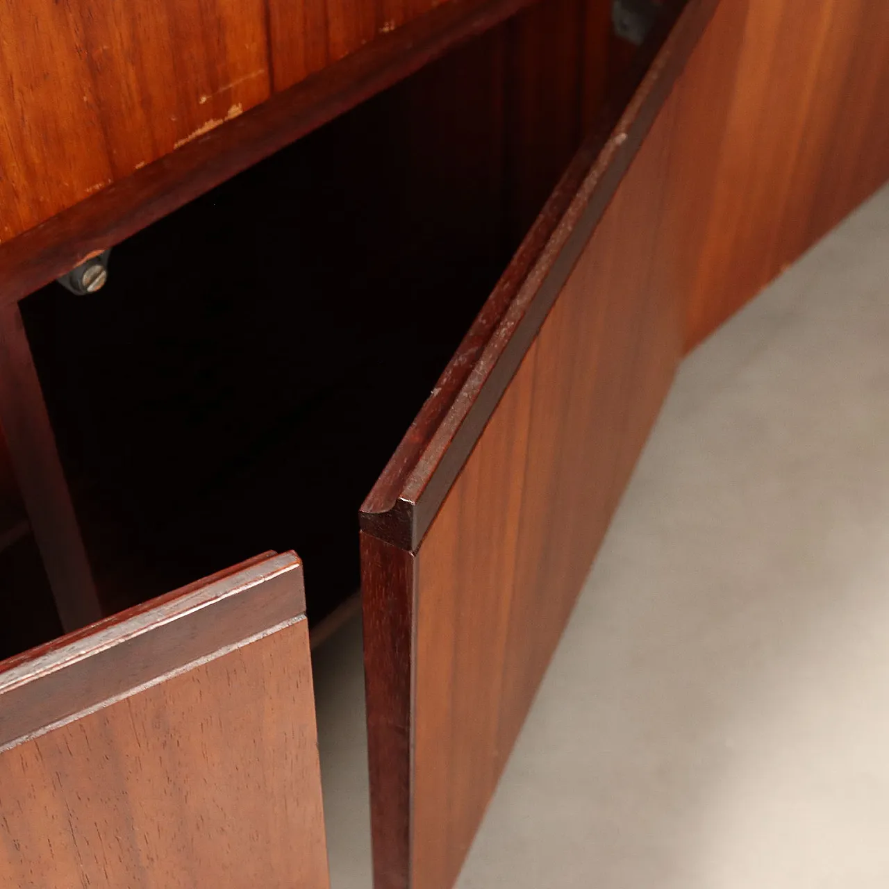 Credenza in legno e marmo, anni '60 8
