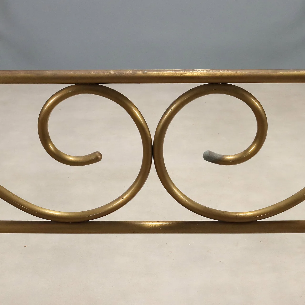 Letto matrimoniale in ottone con particolari arricciati, '900 7