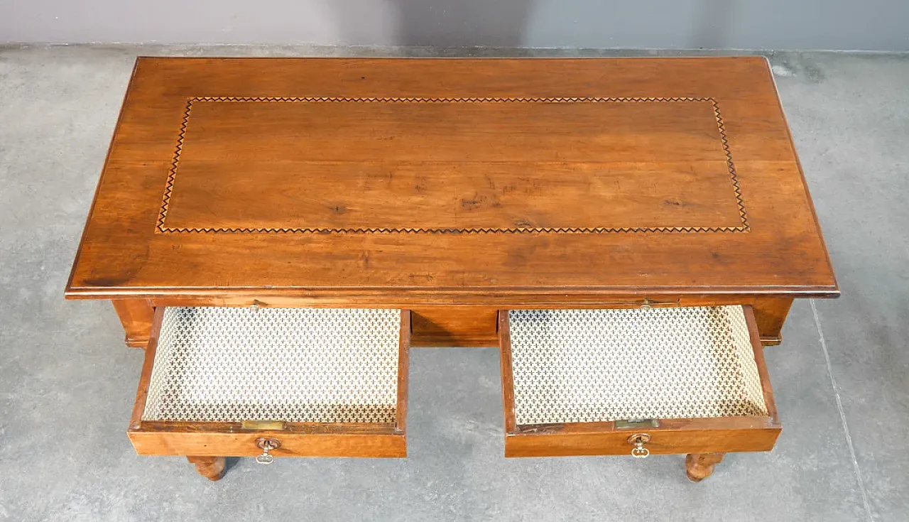 Tavolo scrivania in noce intarsiato con piano estraibile, '800 5