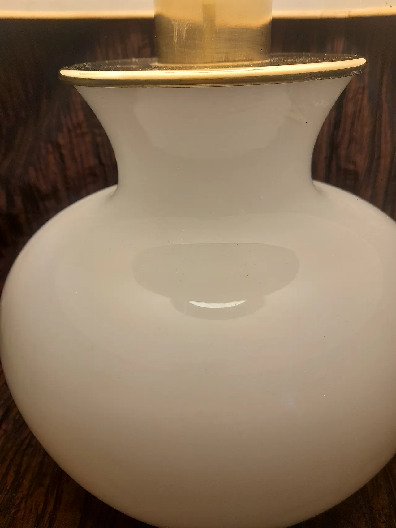 Ve Art classic table lamp in white opal glass, 1980s 9