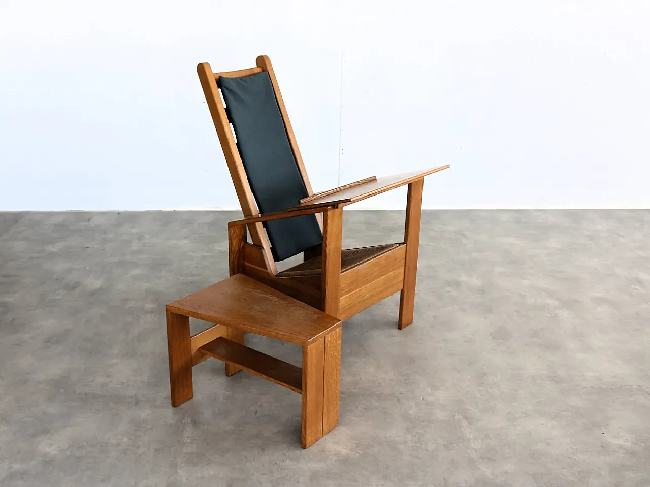 Armchair with side table by Wim Mulder, 1980s 3