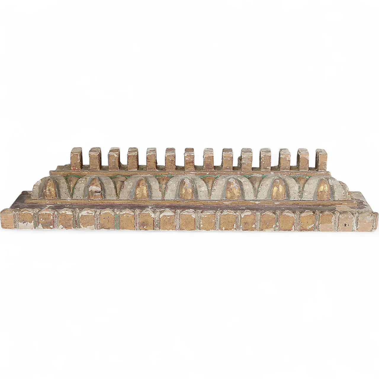 Fragment of a carved wooden serrated frame, 19th century 7