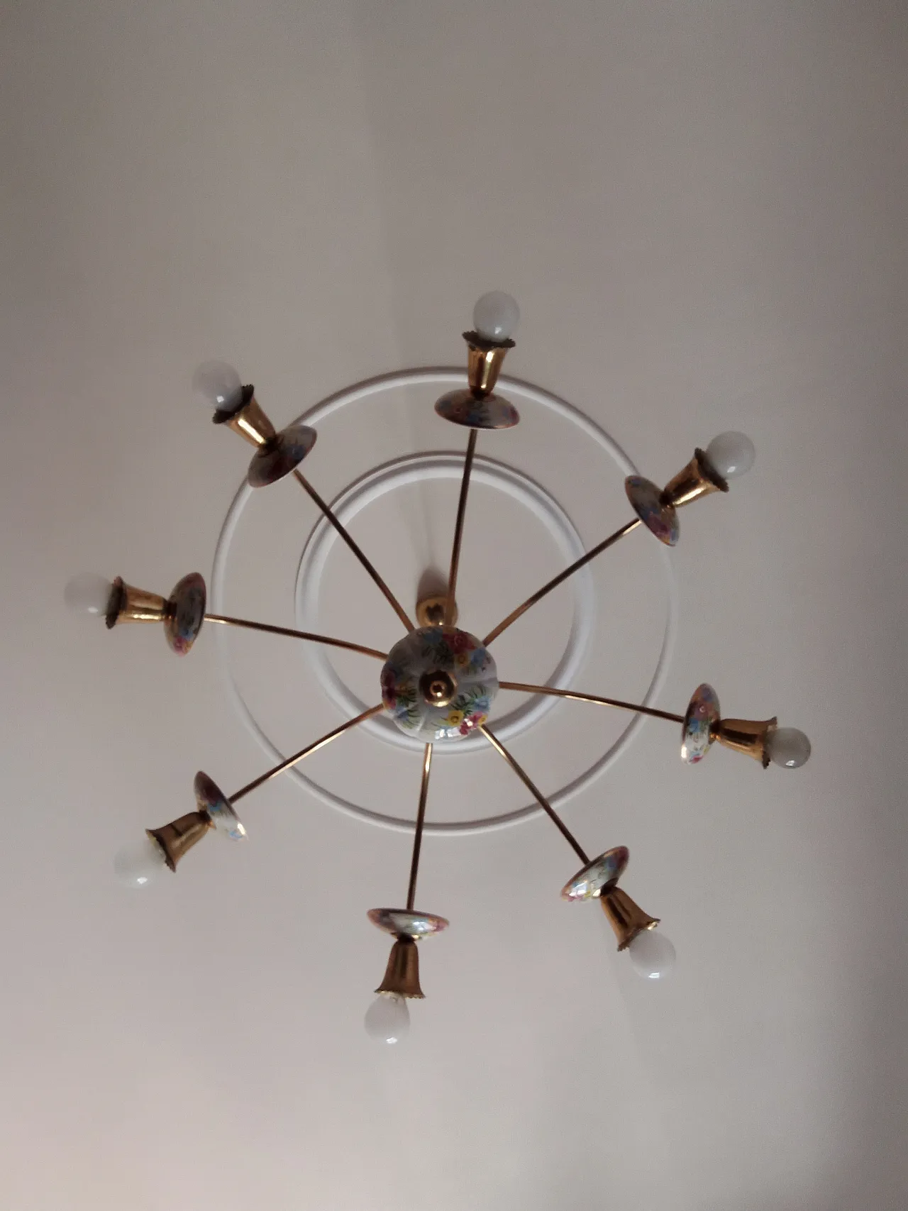 Lampadario floreale in porcellana e ottone, metà 900 6
