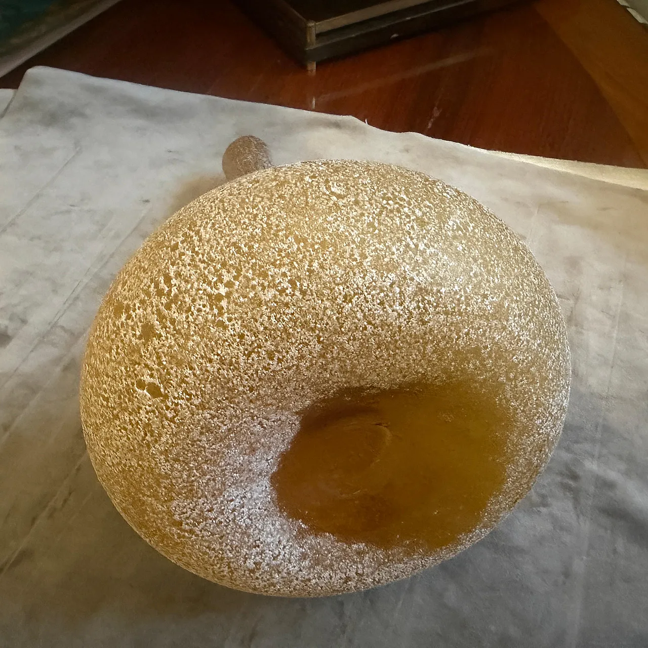 Cenedese style yellow scavo Murano glass vase, 1980s 4
