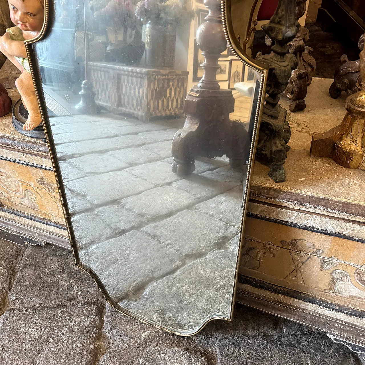 Specchio da parete a scudo in ottone di Gio Ponti, anni '60 2
