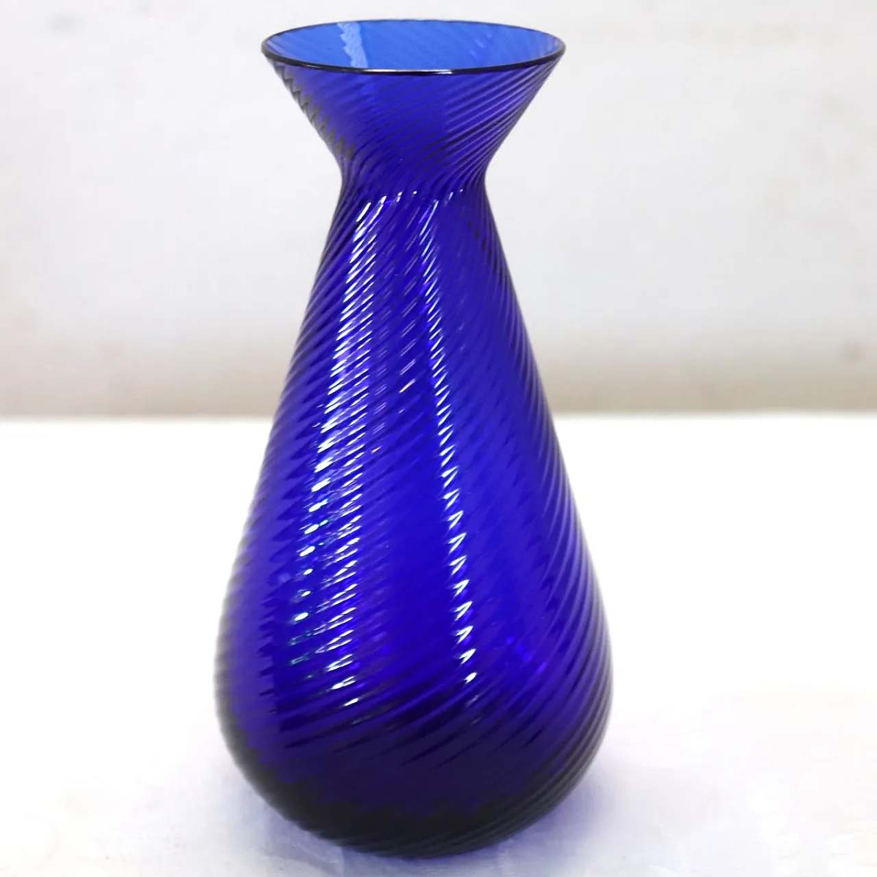 Set of 3 Murano glass vases by Venini, 2012 8