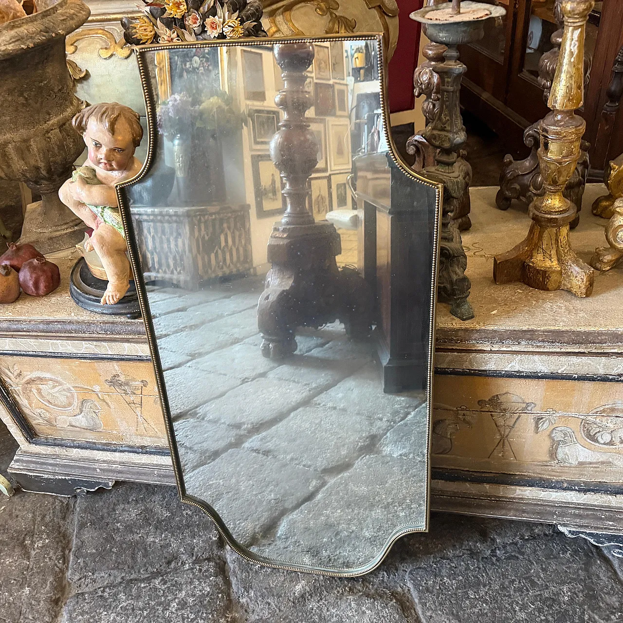 Specchio da parete a scudo in ottone di Gio Ponti, anni '60 4