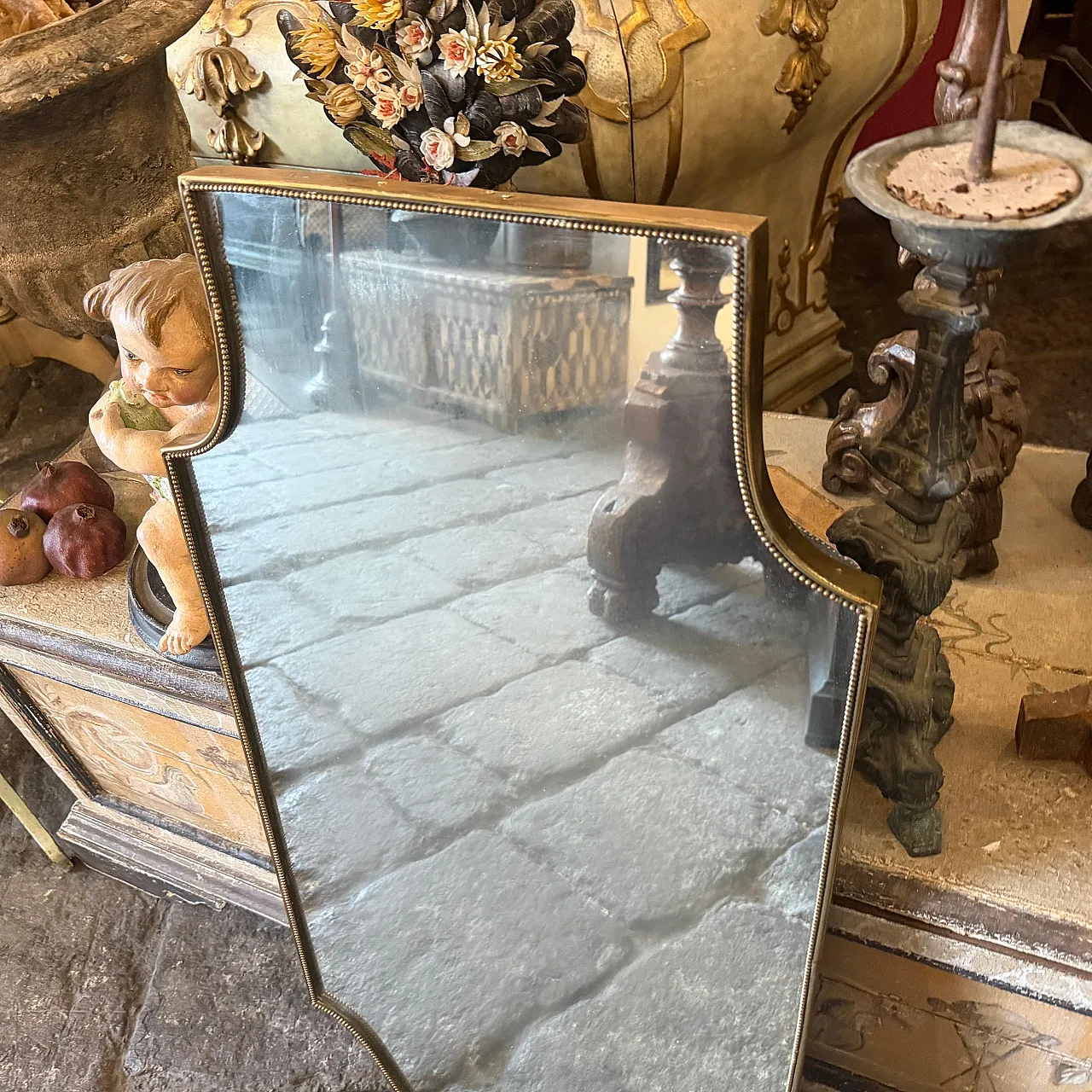 Specchio da parete a scudo in ottone di Gio Ponti, anni '60 5