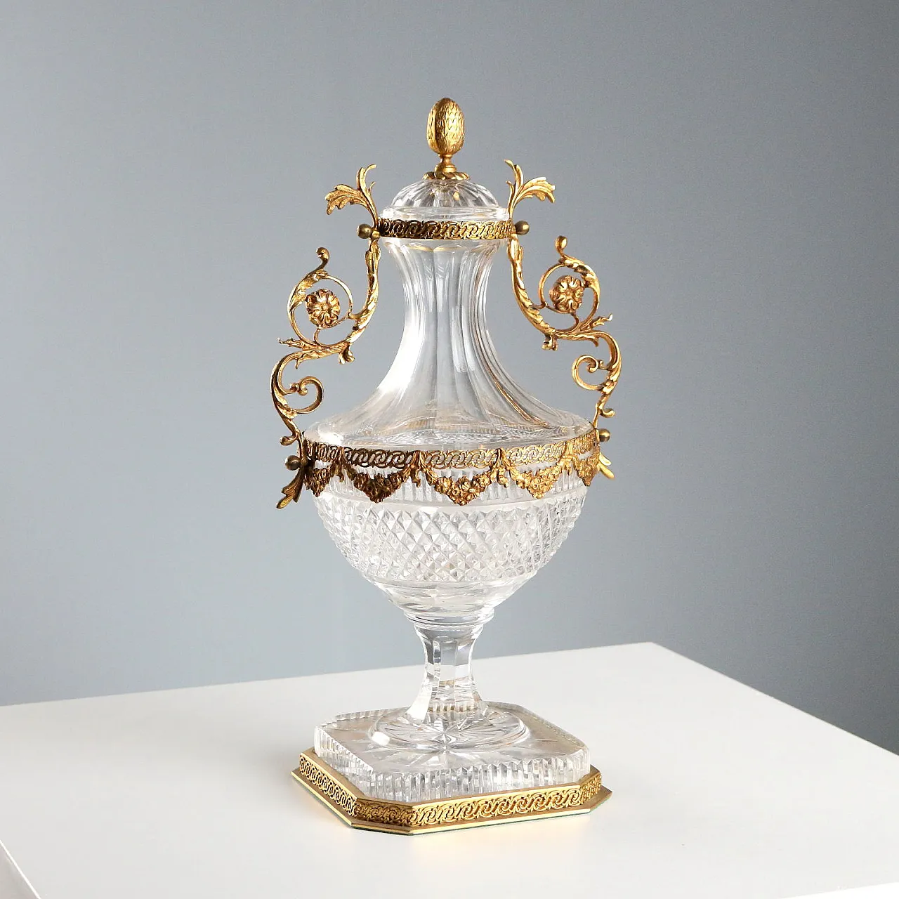 Vaso in cristallo molato e bronzo, '900 1