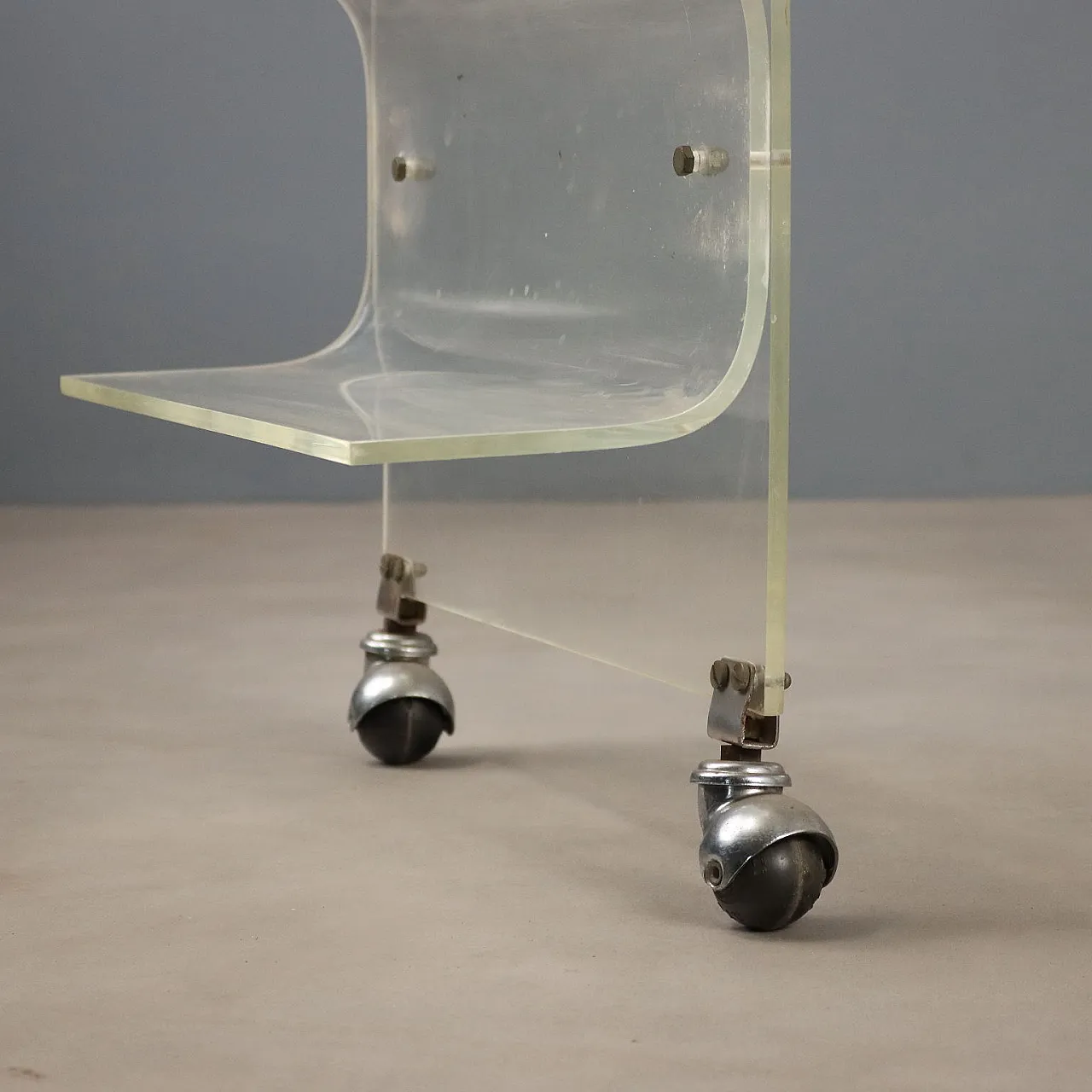 Plexiglass bar cart, late 20th century 4