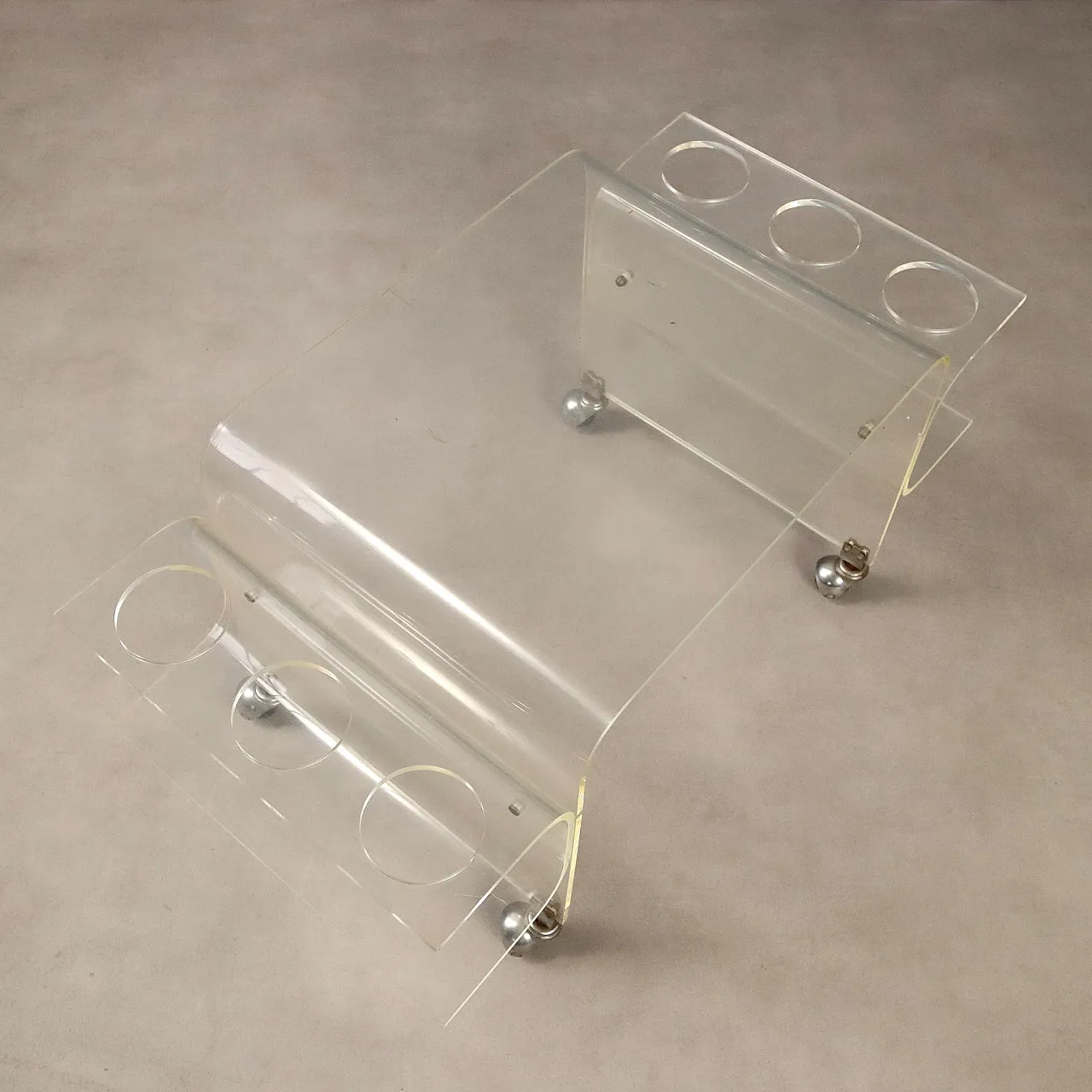 Plexiglass bar cart, late 20th century 5
