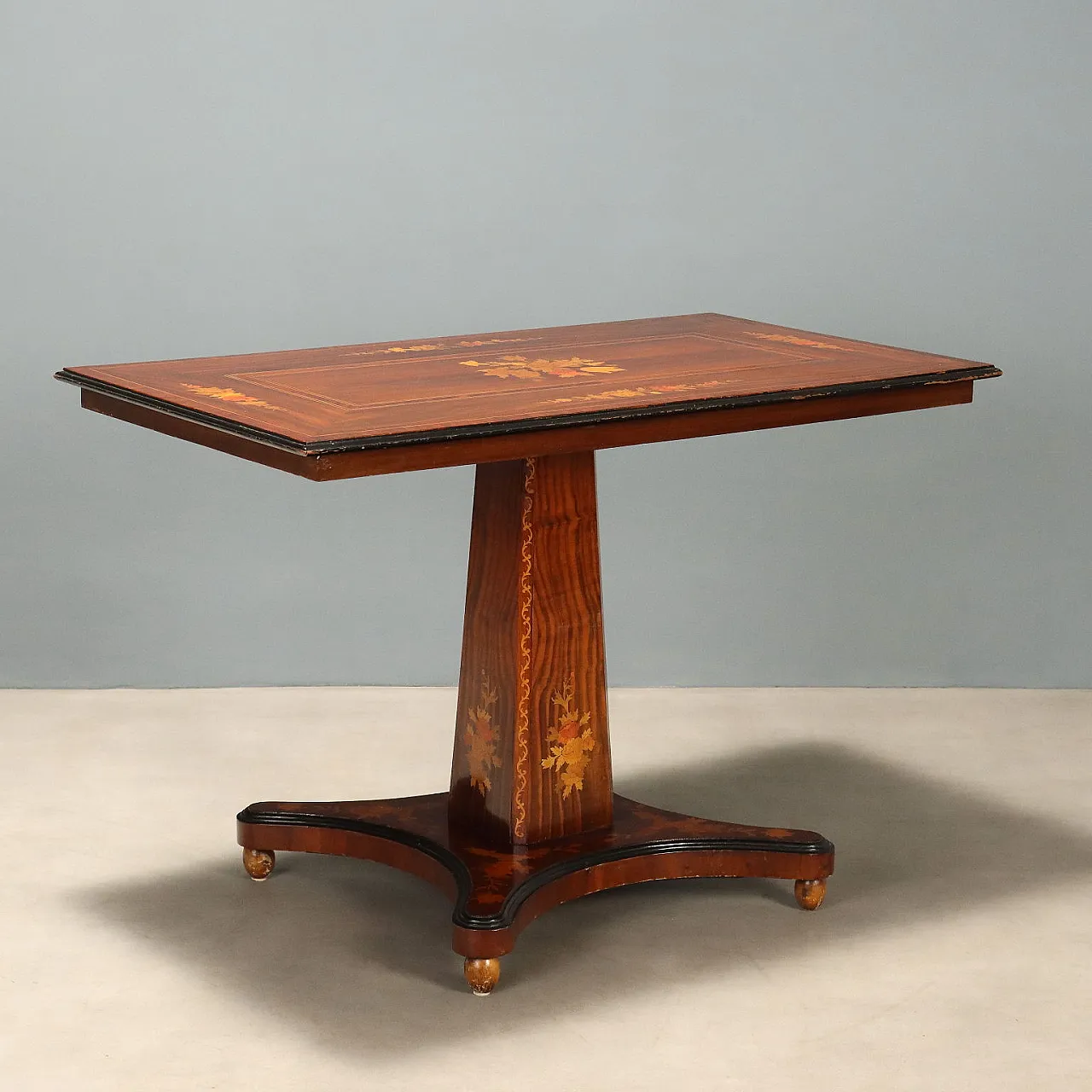 Coffee table in rosewood and mahogany, 19th century 1