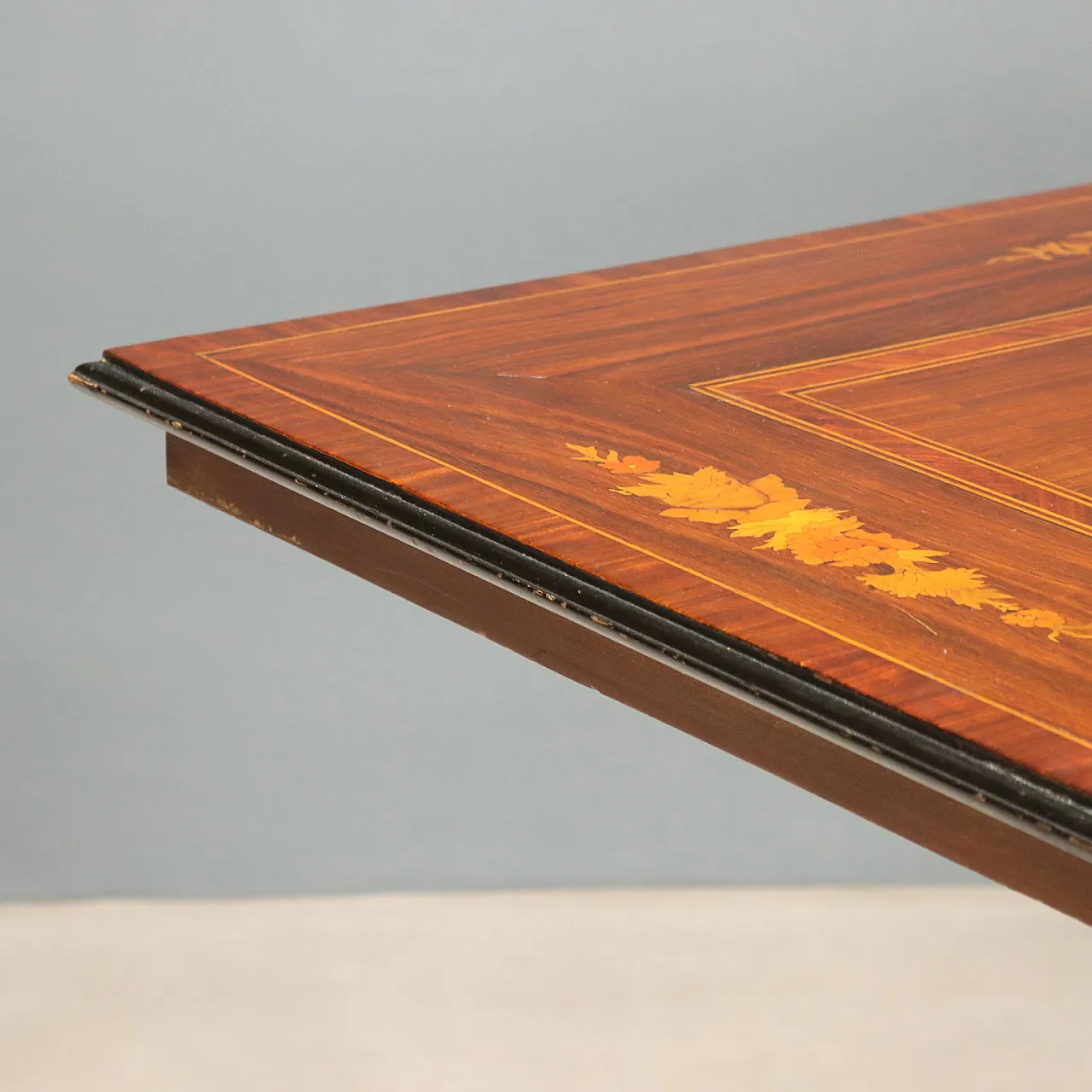 Coffee table in rosewood and mahogany, 19th century 3
