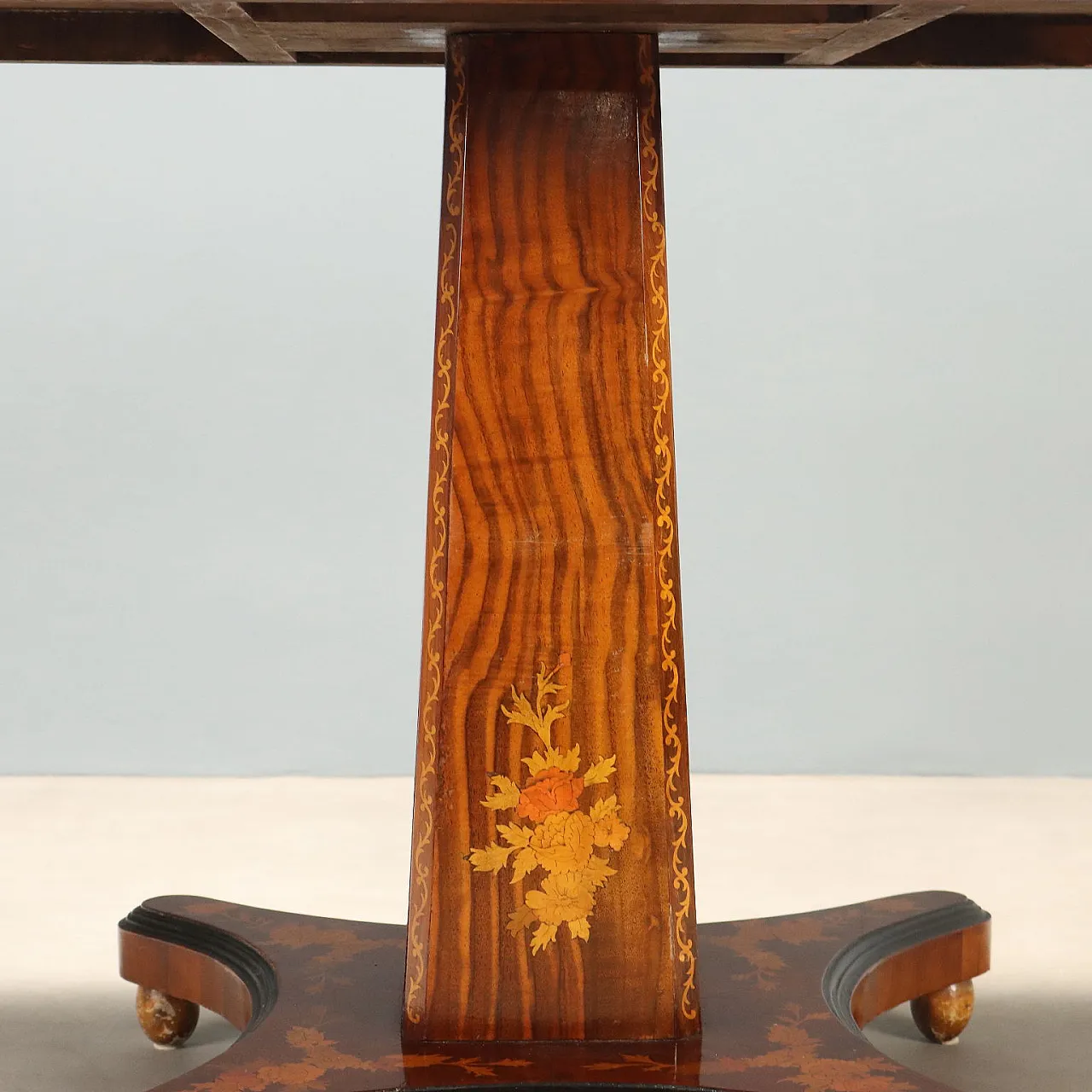 Coffee table in rosewood and mahogany, 19th century 5