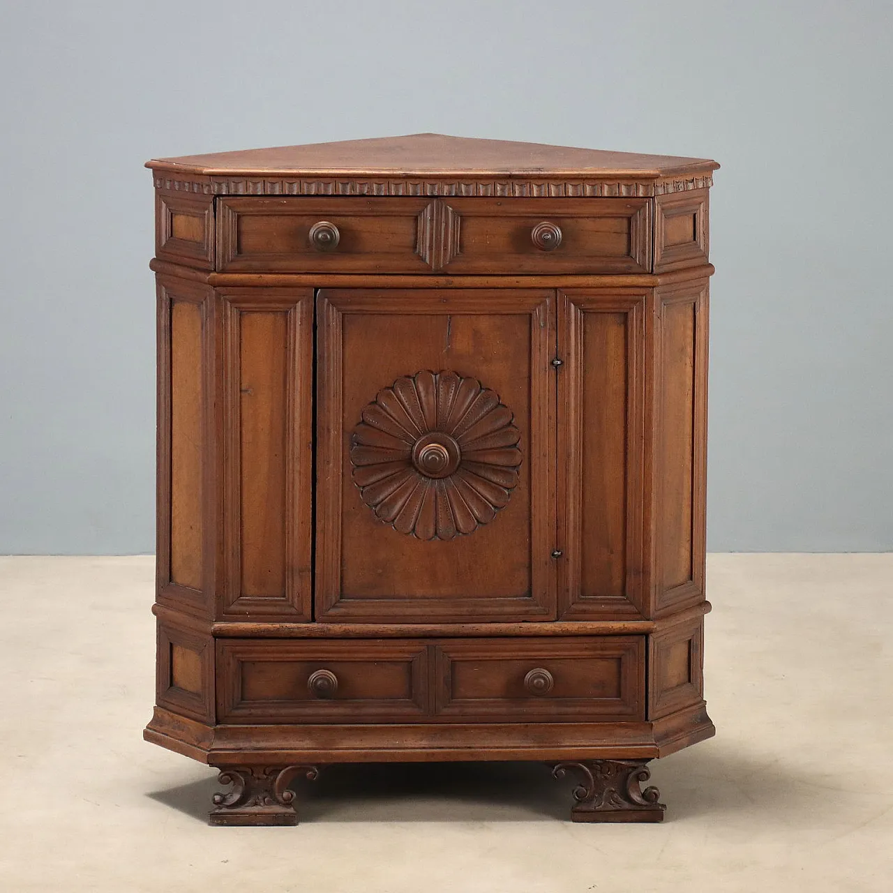 Baroque corner cupboard made with ancient woods, 20th century 1