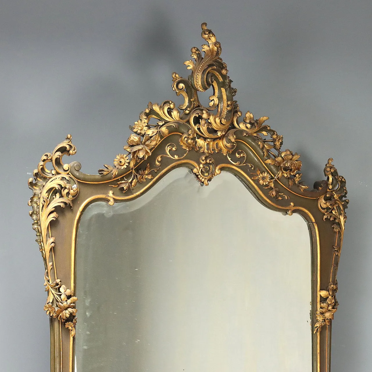 Console with Baroque style mirror, 19th century 3