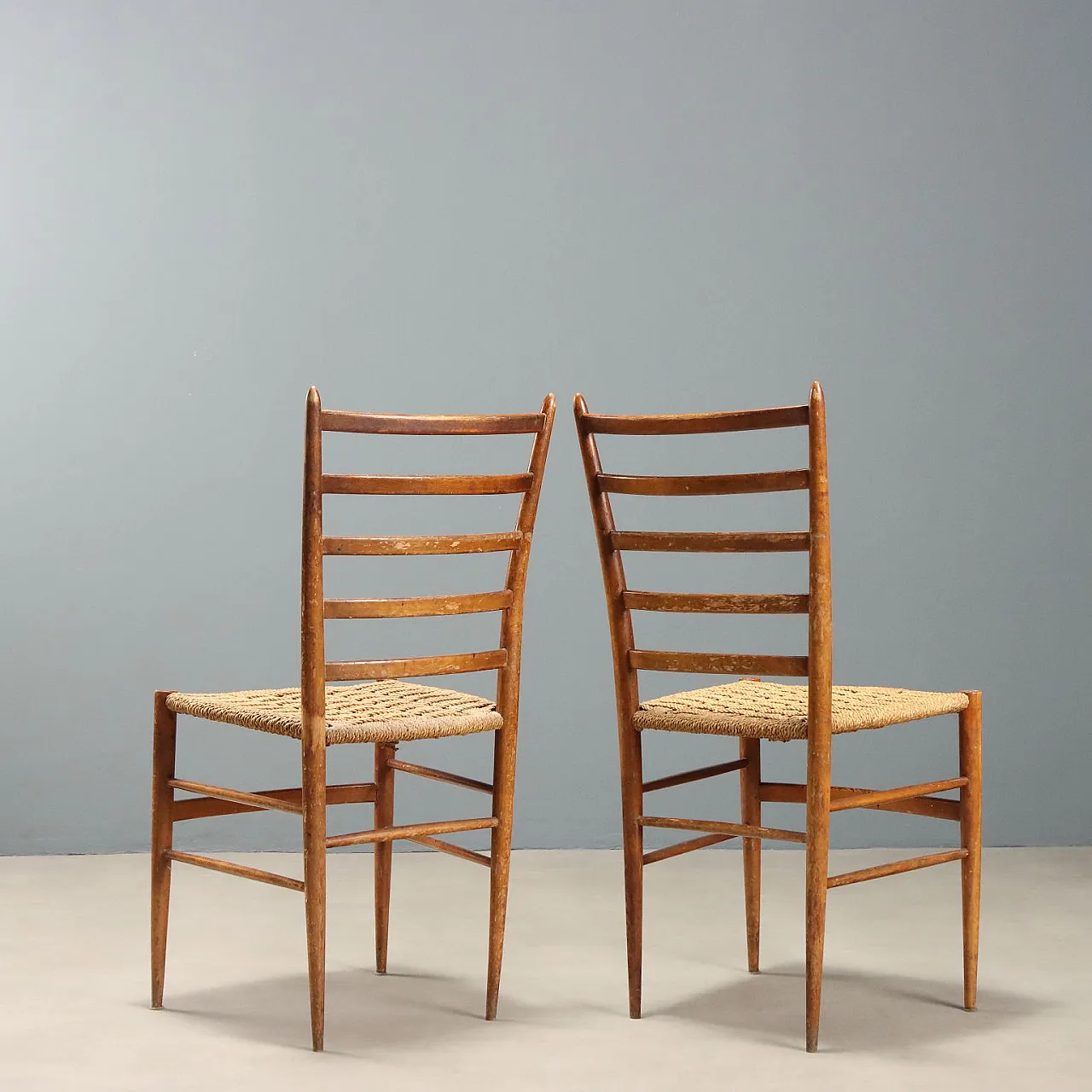 Pair of chairs in wood and woven rope, 1950s 8