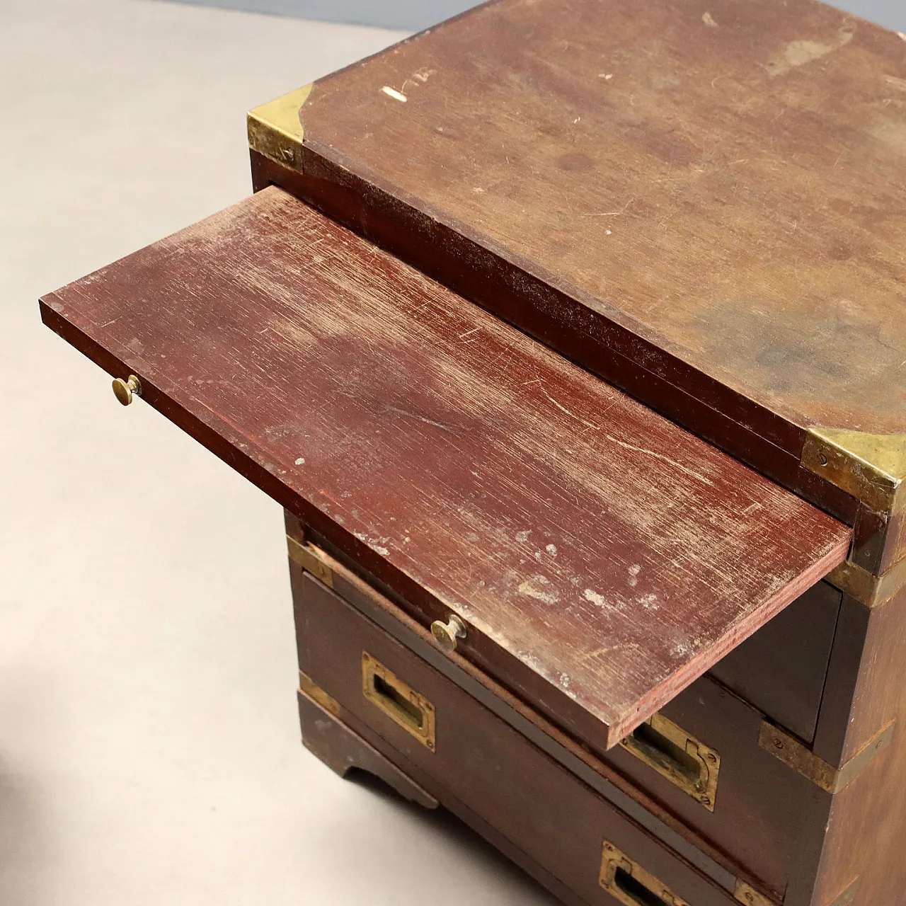 Pair of Navy style mahogany bedside tables, 20th century 7