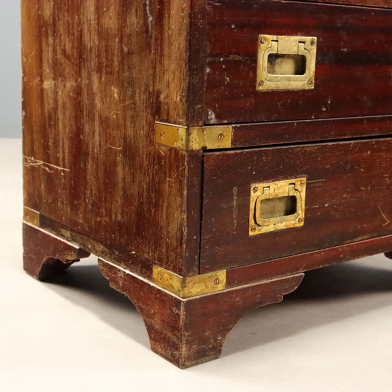 Pair of Navy style mahogany bedside tables, 20th century 9