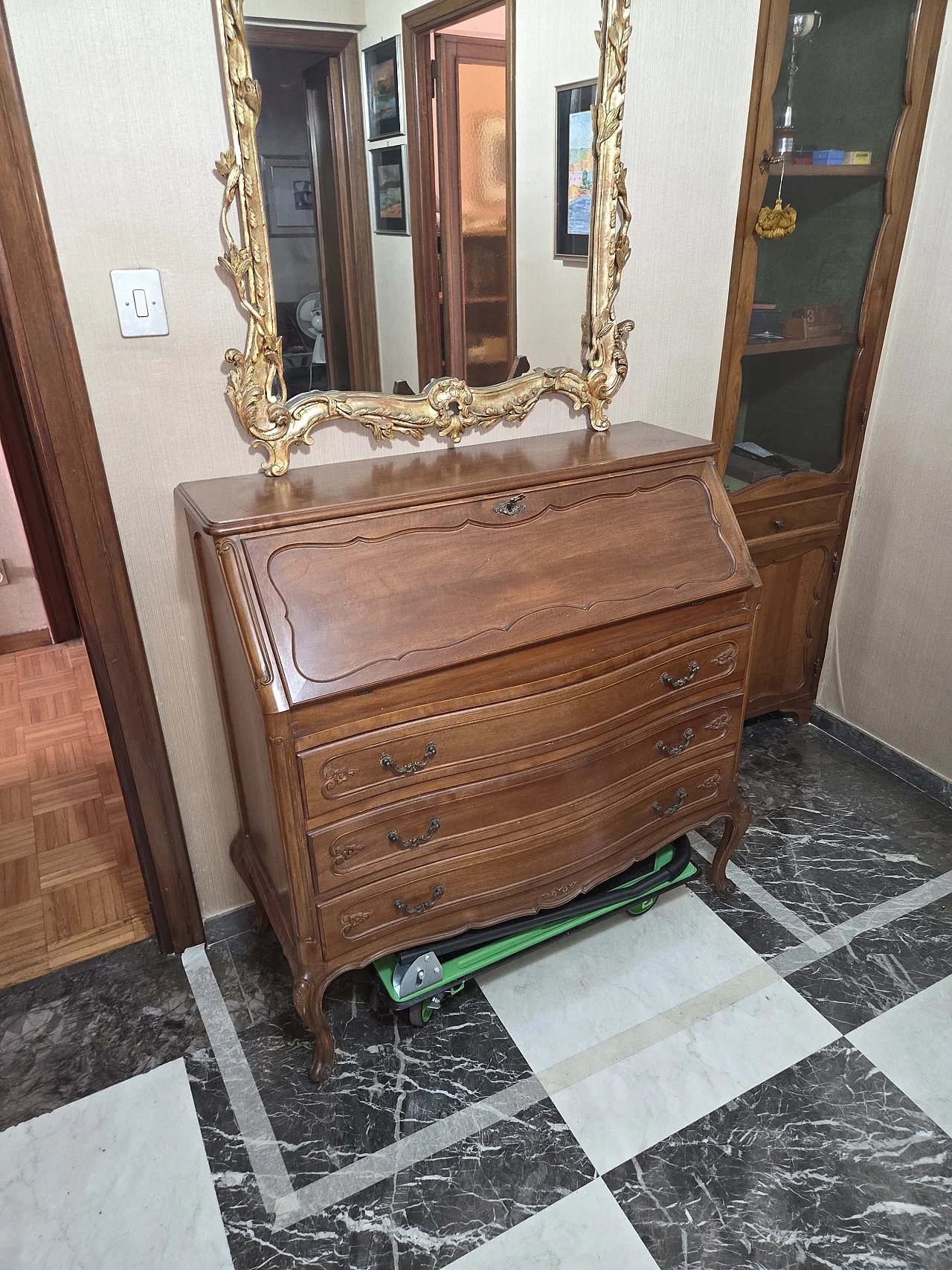Comò tinta unita in legno, metà '900 1