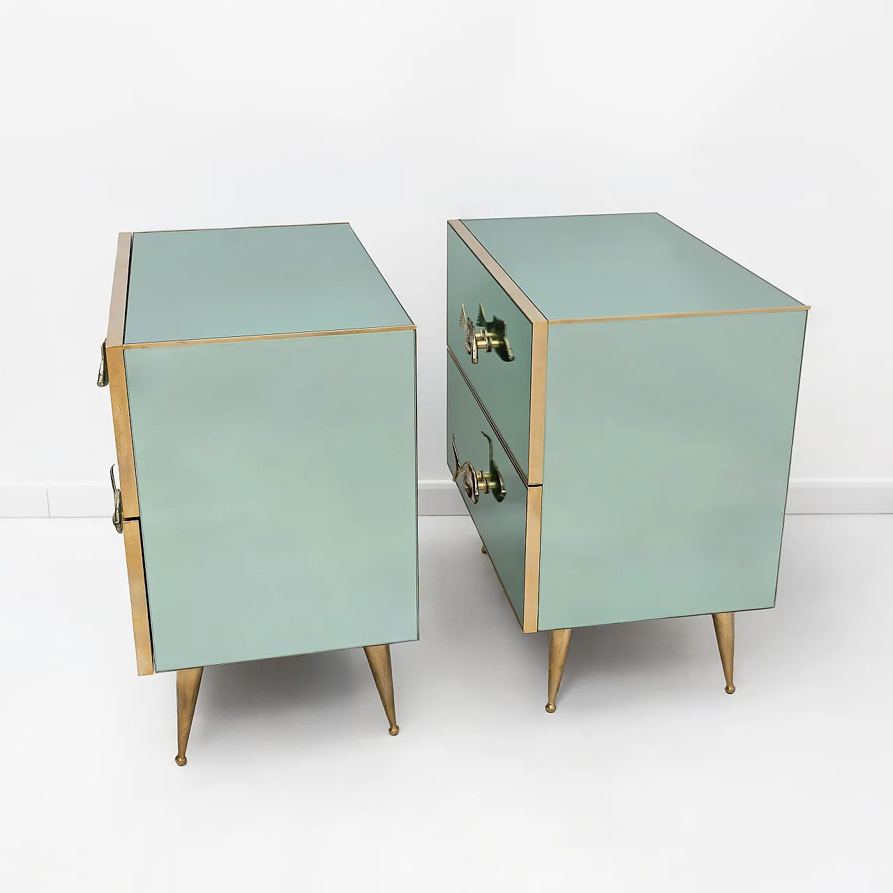 Pair of bedside tables in mirrored glass and brass handles, 2000s 7