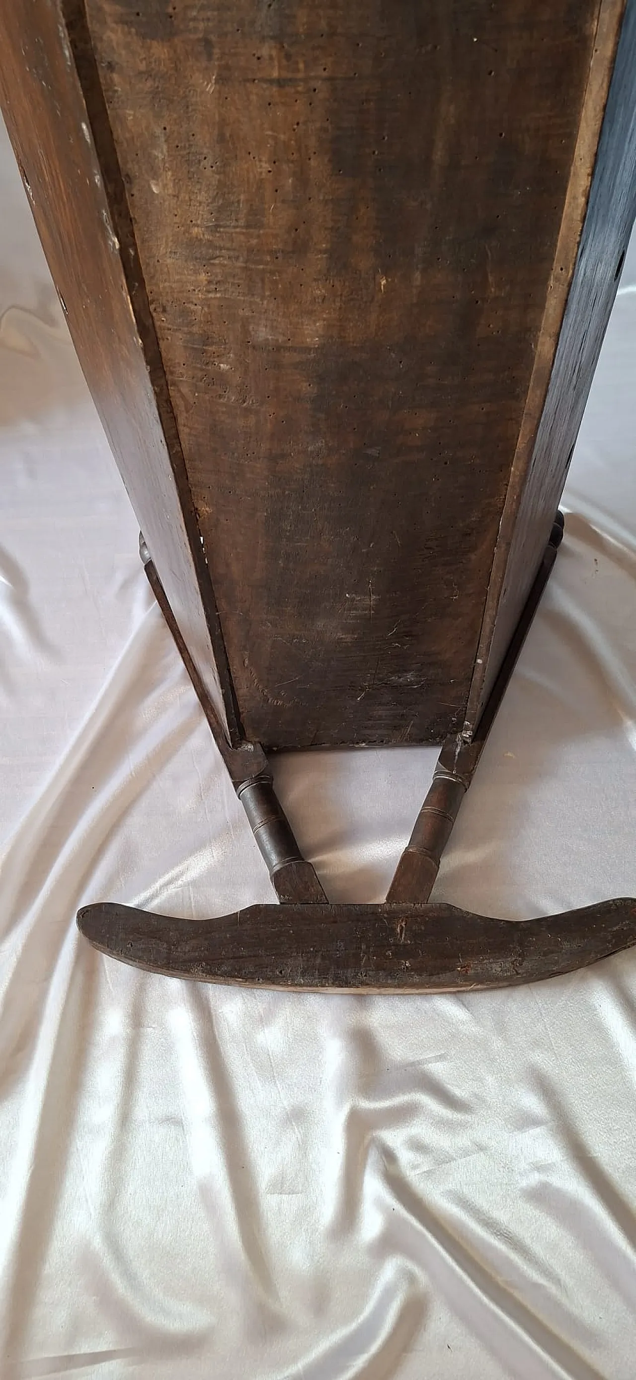 Culla a dondolo in legno, fine '800 4