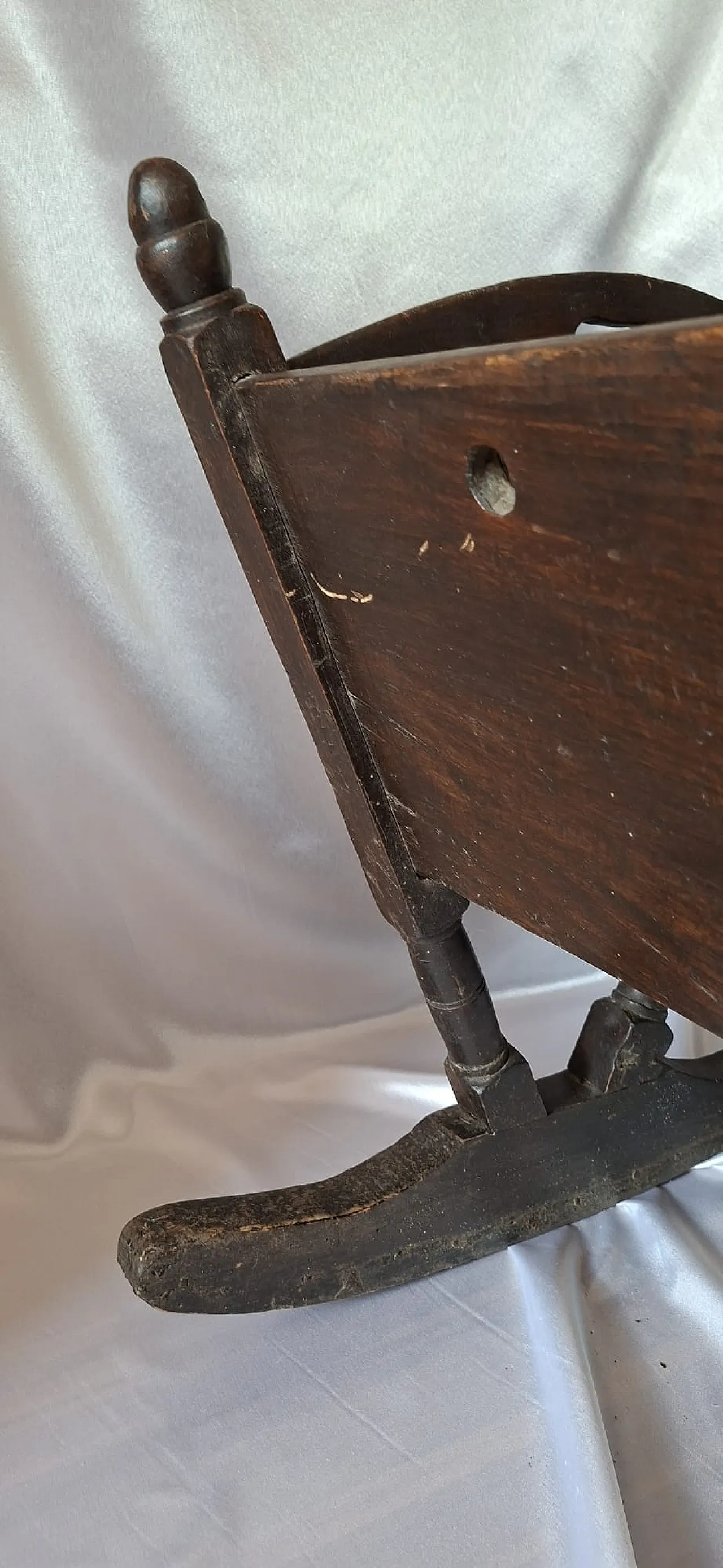 Culla a dondolo in legno, fine '800 7