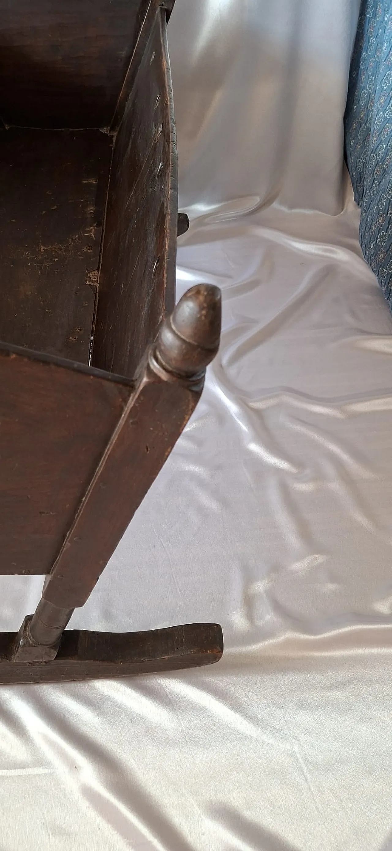 Culla a dondolo in legno, fine '800 21
