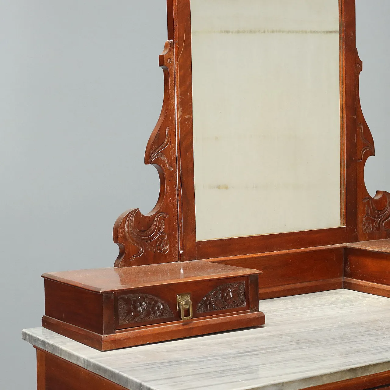 Cassettone Liberty in mogano con piano in marmo, '900 3