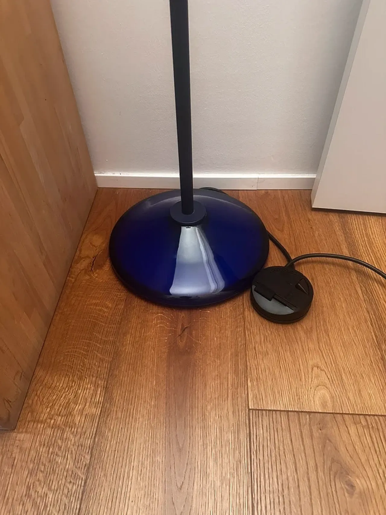 Lampada da terra Jill di Arteluce, anni '70 4