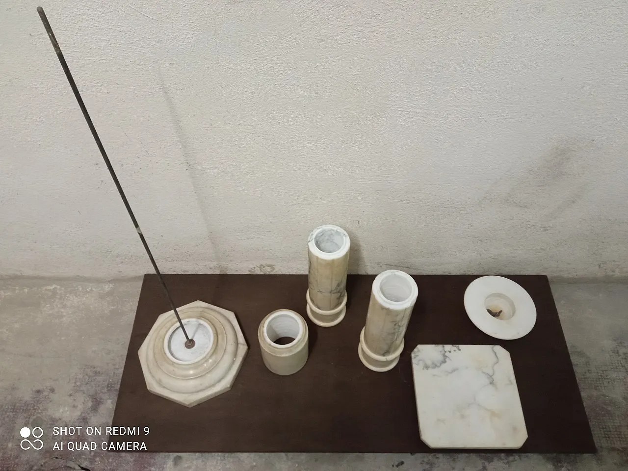 Colonna con piedistallo 7