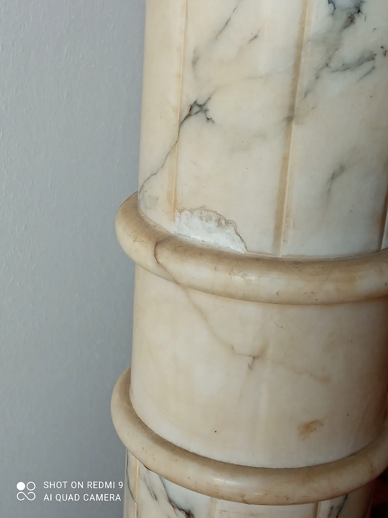 Colonna con piedistallo 10