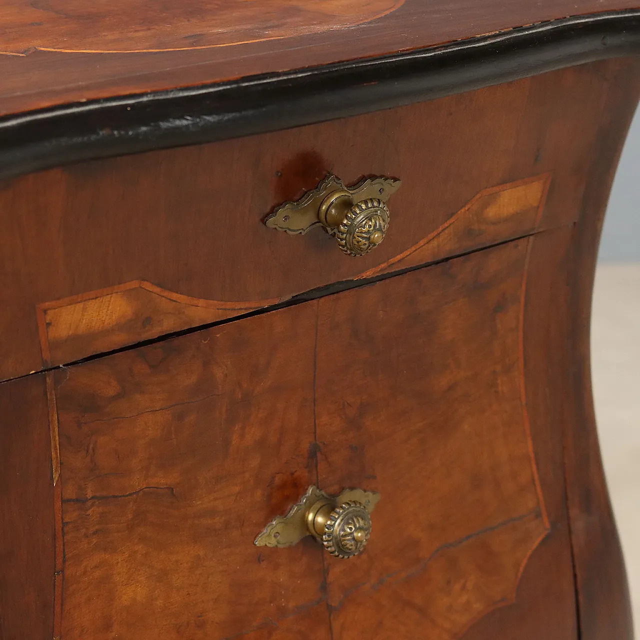 Baroque style open bedside table in walnut, 19th century 5