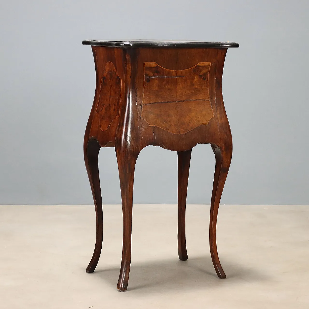 Baroque style open bedside table in walnut, 19th century 8