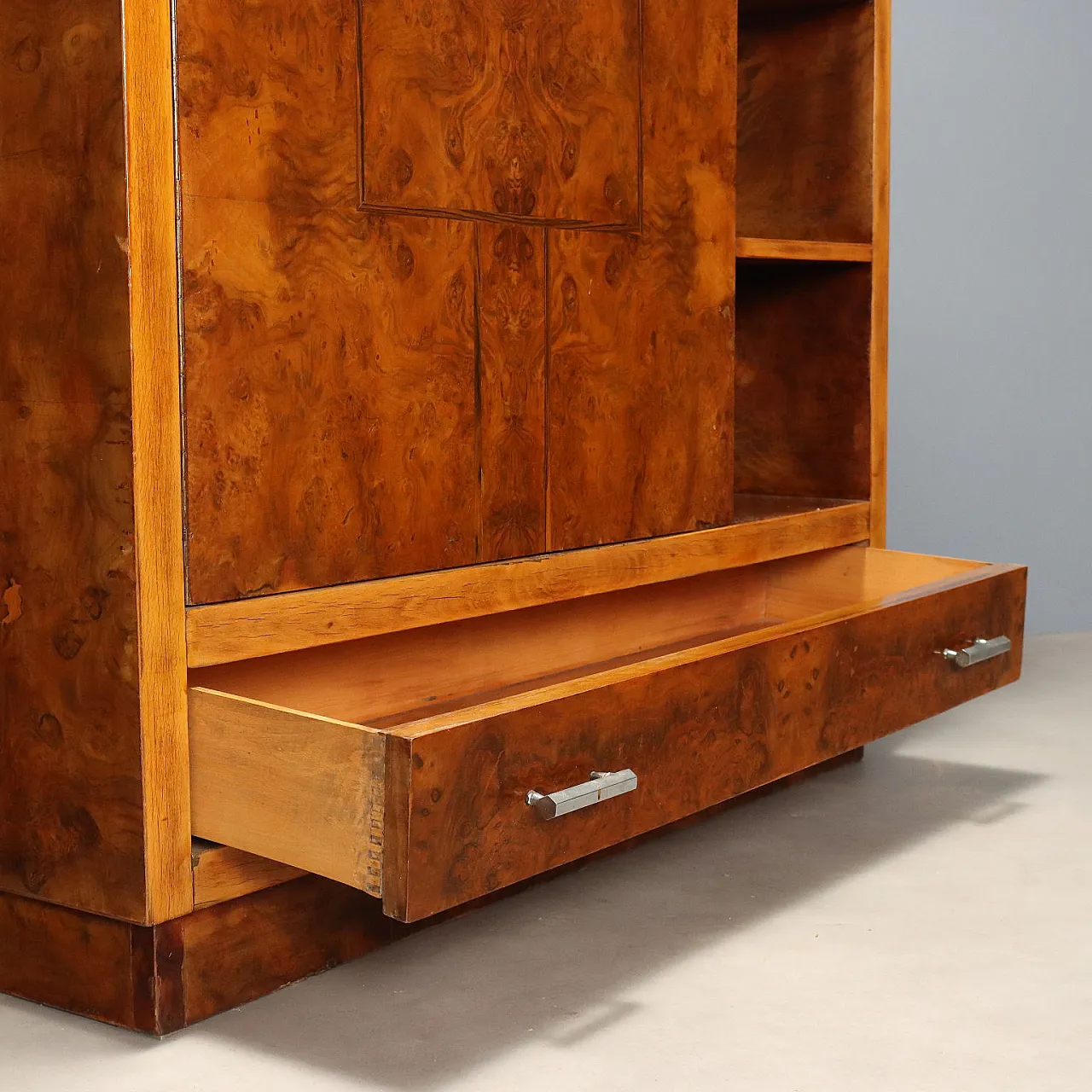 Arredo in radica con maniglie in alluminio, anni '30 8
