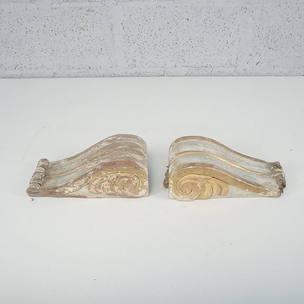 Pair of carved wooden decorative elements, 19th century 1