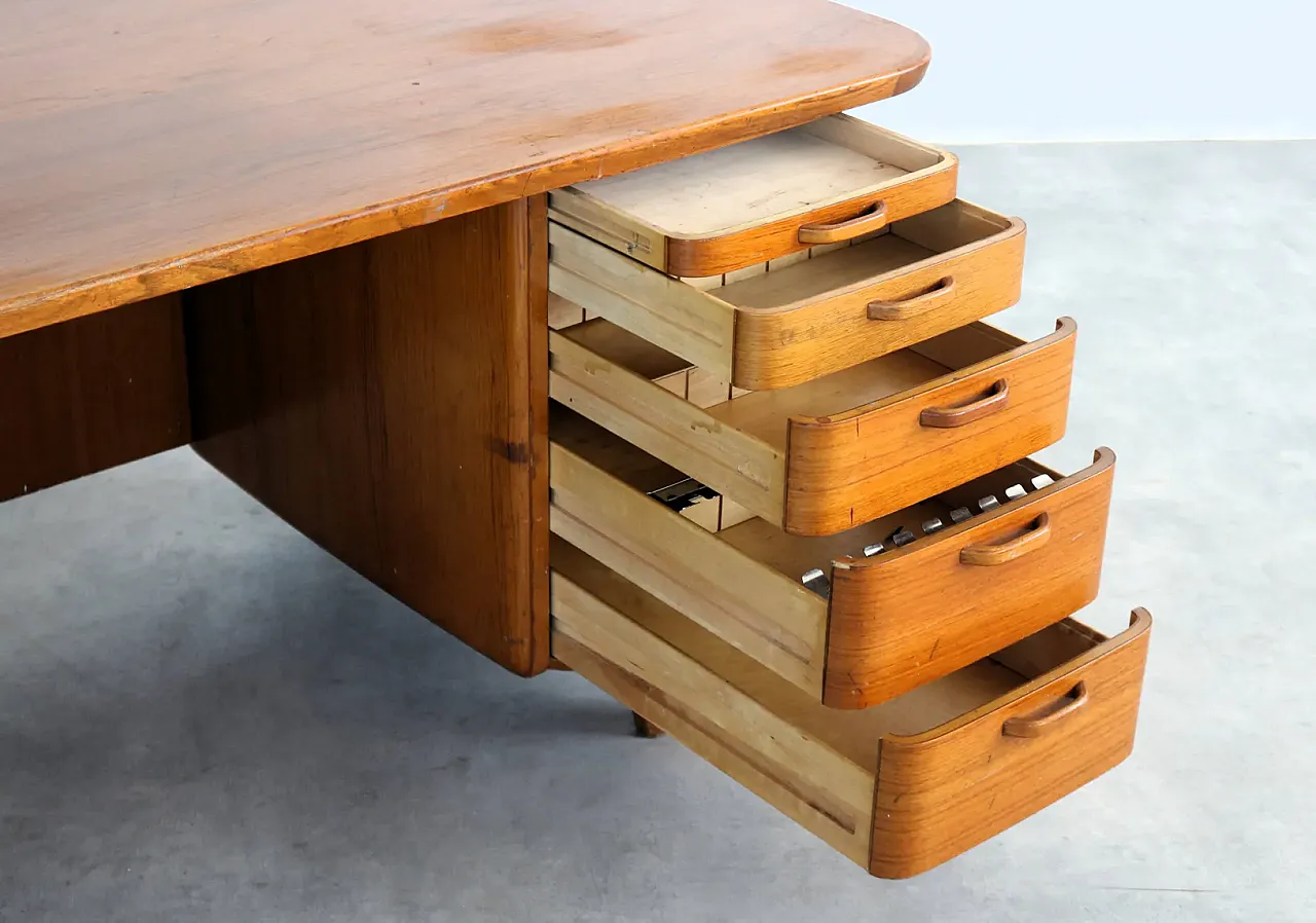 Scrivania XL in teak, anni '60 9