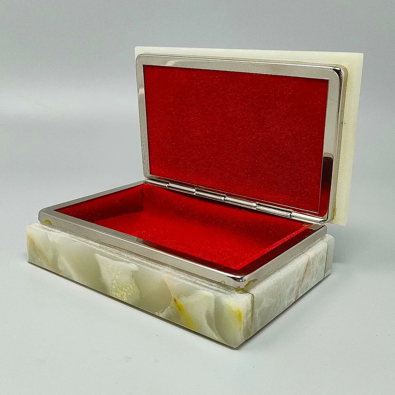 Box in onyx, 1960s 6