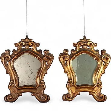 Pair of Baroque mirrors in gilded wood, 18th century
